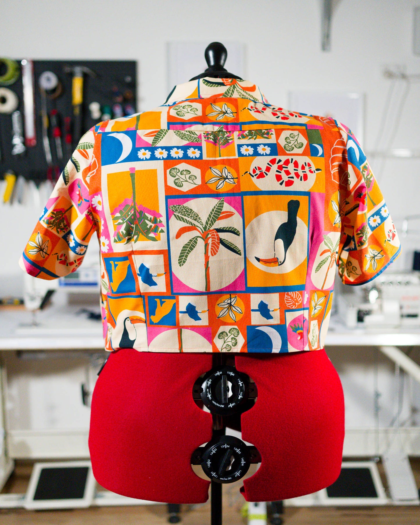 Magpie Short Sleeve Blouse