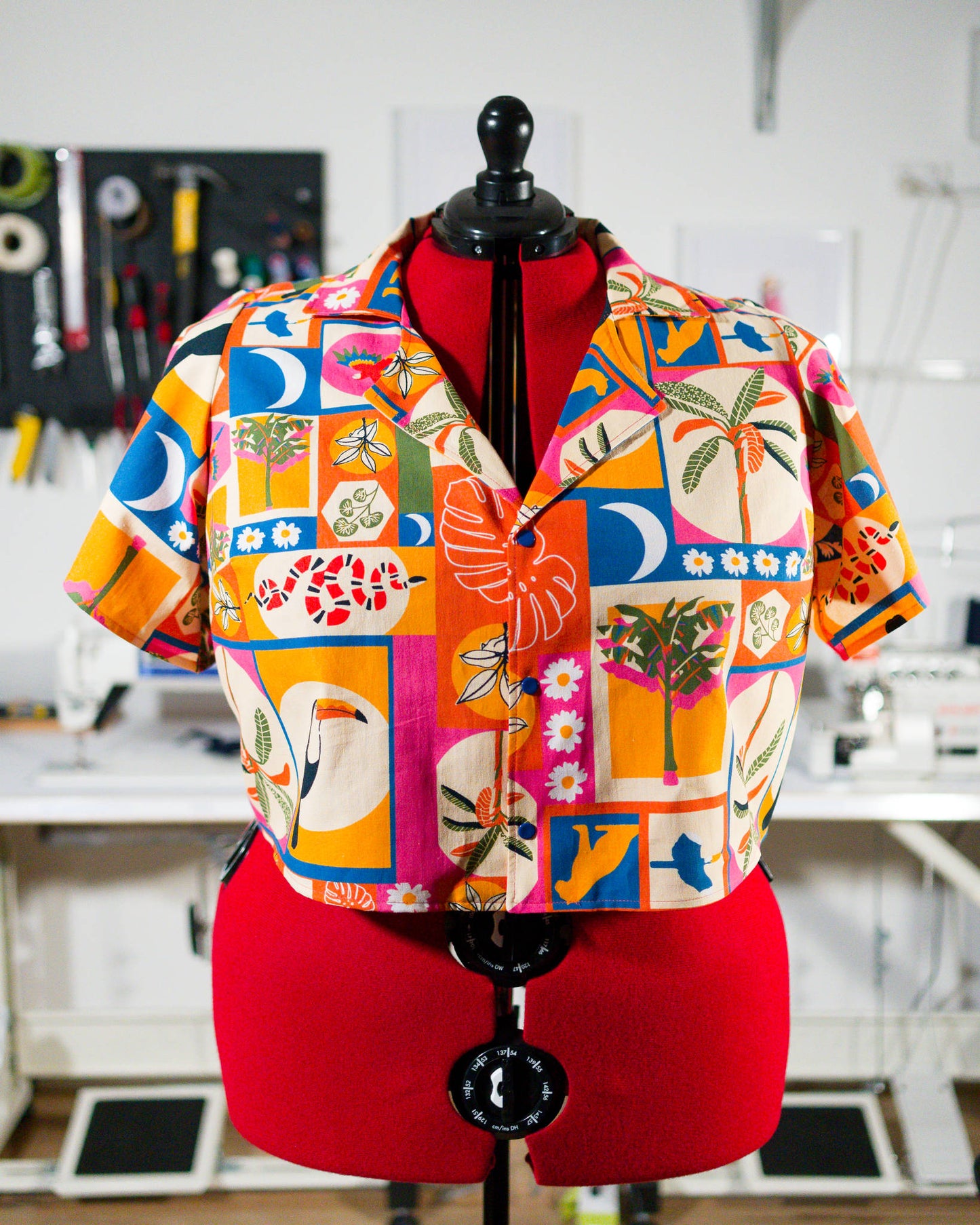 Magpie Short Sleeve Blouse