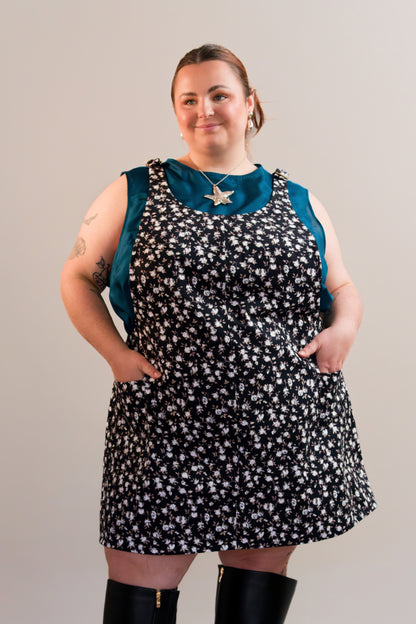 "Posy" Pinafore
